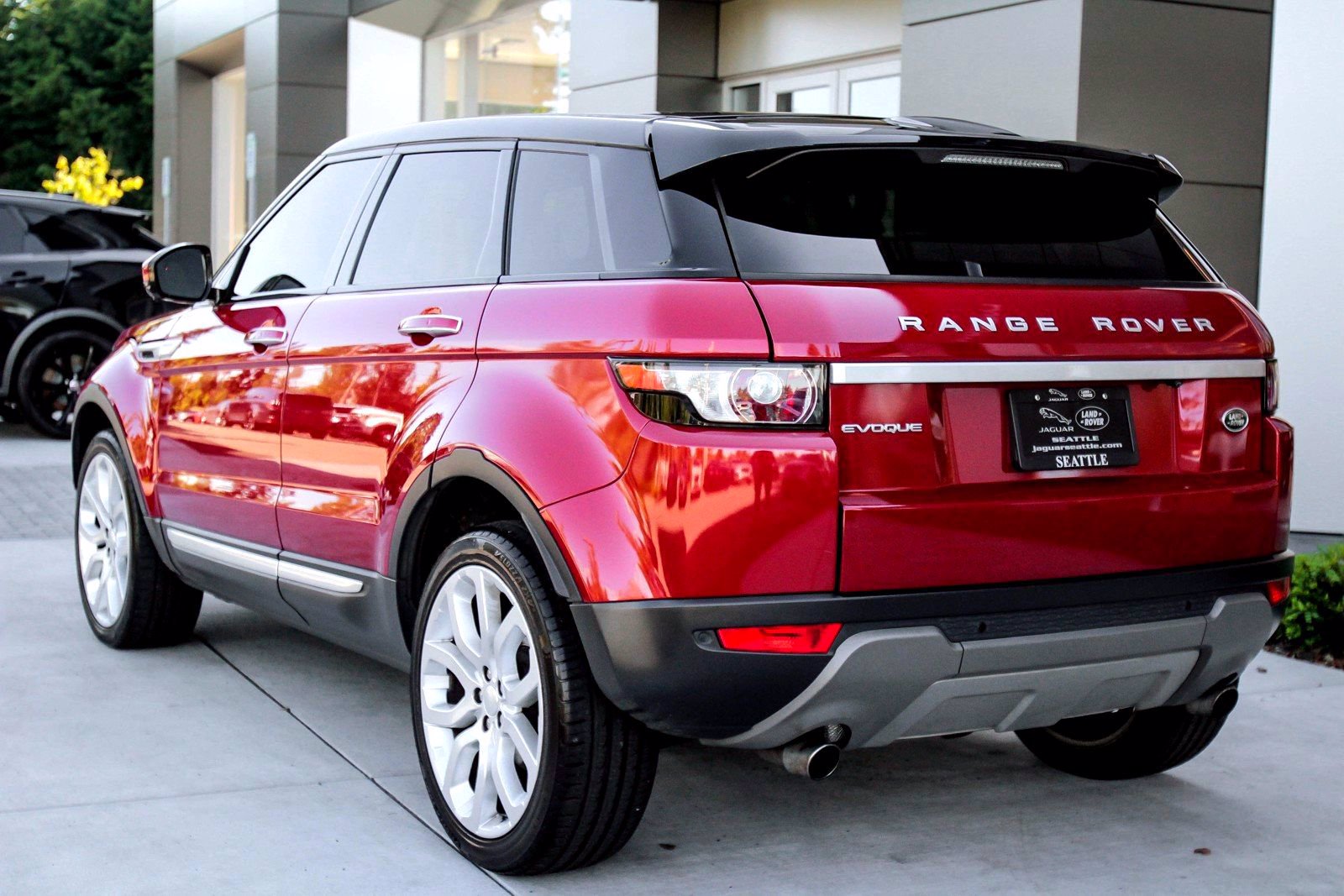 Pre-Owned 2014 Land Rover Range Rover Evoque Prestige Sport Utility in